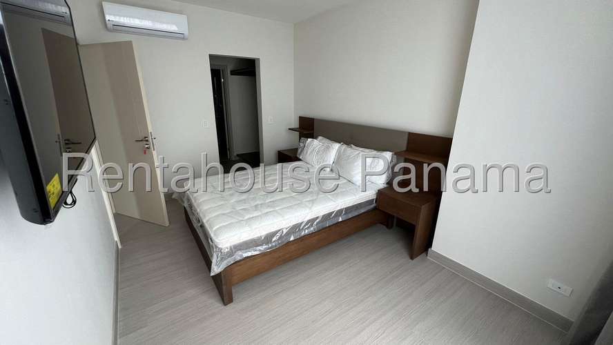 Alquilo Apartamento de 70m2 en Costa del Este Arcadia 27-3169SRZ