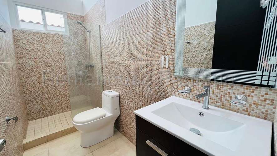 Vendo Casa de 210m2 en Coronado Paradise Point 25-7540SRZ - Imagen 11