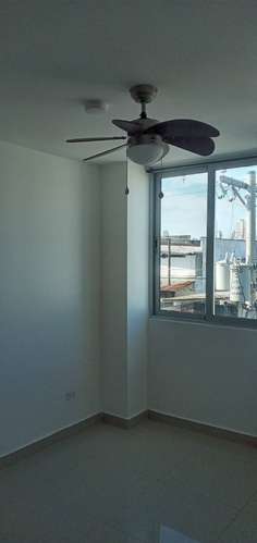 Alquilo apartamento PH BREEZES PARK - PARQUE LEFEVRE