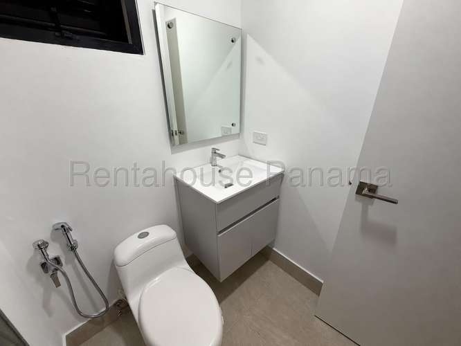 Se Alquila Apartamento en Bellavista LA27-3162