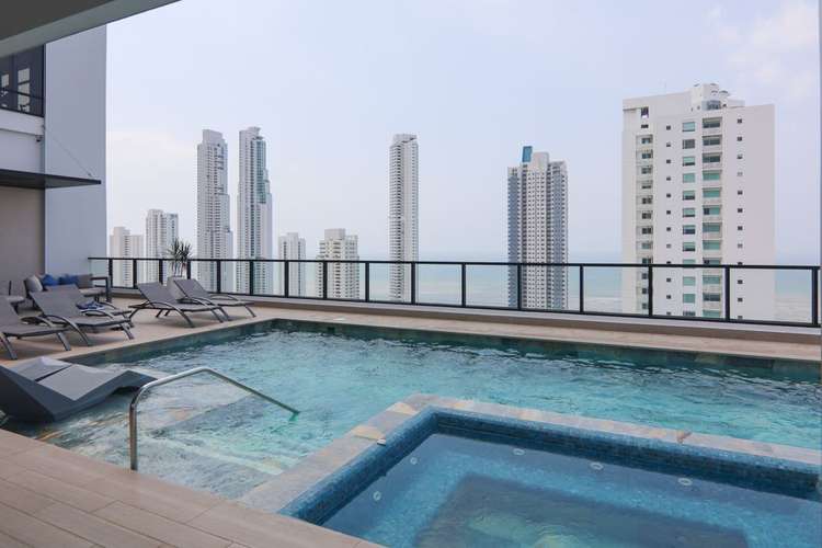 Apartamento de Esquina Amueblado de 1 Recámara en Alquiler – Arcadia del Este