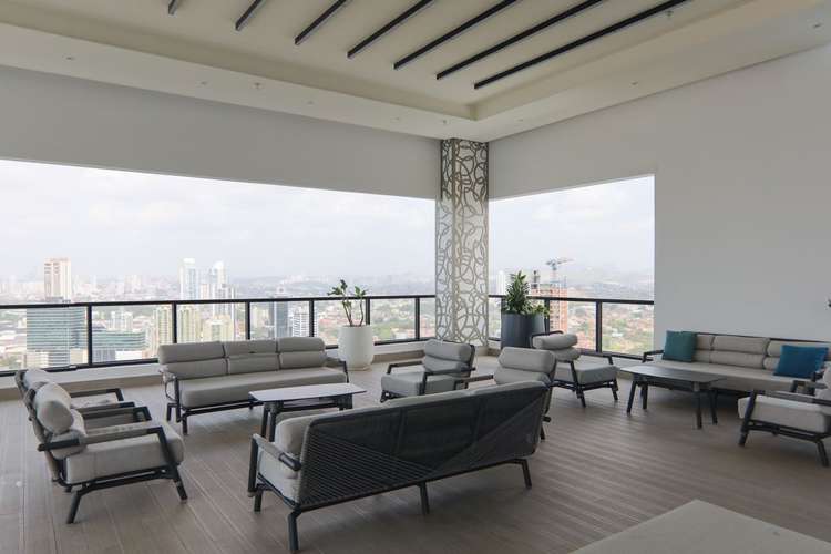 Apartamento de Esquina Amueblado de 1 Recámara en Alquiler – Arcadia del Este