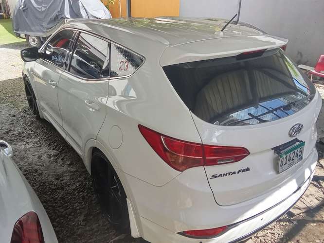 Hyundai santa Fe 2013 Remate como está  - Imagen 3