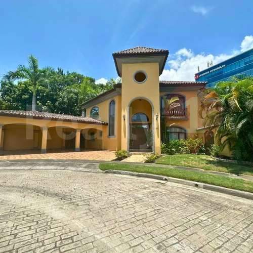 CASA EN VENTA EN COSTA DEL ESTE – UNIFAMILIAR – PISCINA PRIVADA – LÍNEA BLANCA INCLUIDA