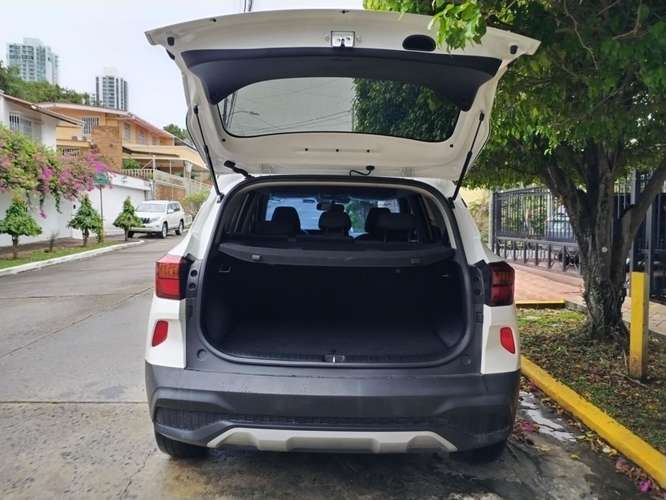 KIA SELTOS 2023 AUTOMÁTICA SEMINUEVA NEGOCIABLE 