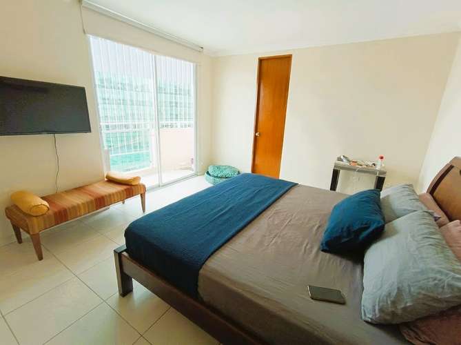Apartamento en alquiler de 3 recámaras con línea blanca en Punta Pacífica