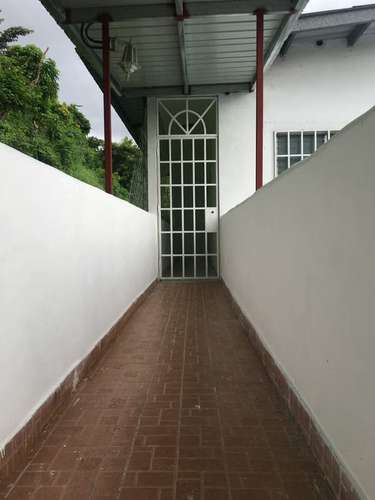 Alquilo apartamento en villa lucre - frente a supermercado el rey