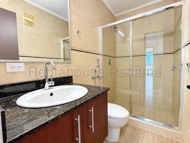 APARTAMENTO CON LINEA BLANCA EN SAN FRANCISCO KS 