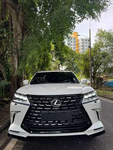 LEXUS LX $28,900 - Imagen 4