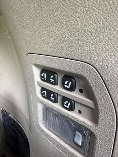 LEXUS LX $28,900 - Imagen 3