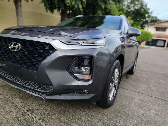 HYUNDAI SANTA FE 2019 AUTOMÁTICA ÚNICO DUEÑO NEGOCIABLE  - Imagen 11