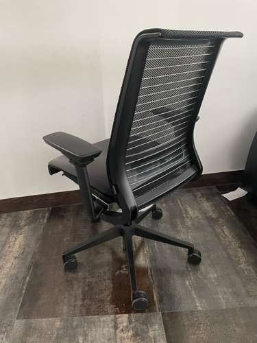 SILLA DE OFICINA ERGONÓMICA STEELCASE THINK 