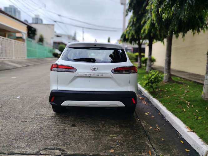 TOYOTA COROLLA CROSS 2023 AUTOMÁTICA SEMINUEVO NEGOCIABLE  - Imagen 20