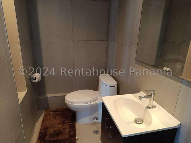 Alquiler Apartamento Av. Balboa, Bella Vista, Panamá. MAR27-3174
