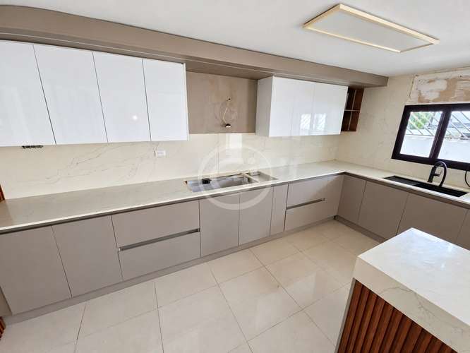 Venta Casa Exclusivo Residencial Manzana de Obarrio Precio de Remate - Imagen 8