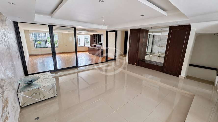 Venta Casa Exclusivo Residencial Manzana de Obarrio Precio de Remate - Imagen 5