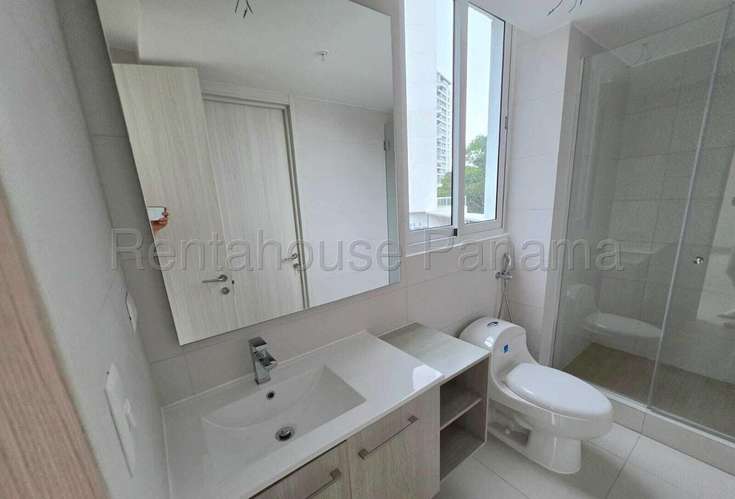 Apartamento en Alquiler en Clayton Mv