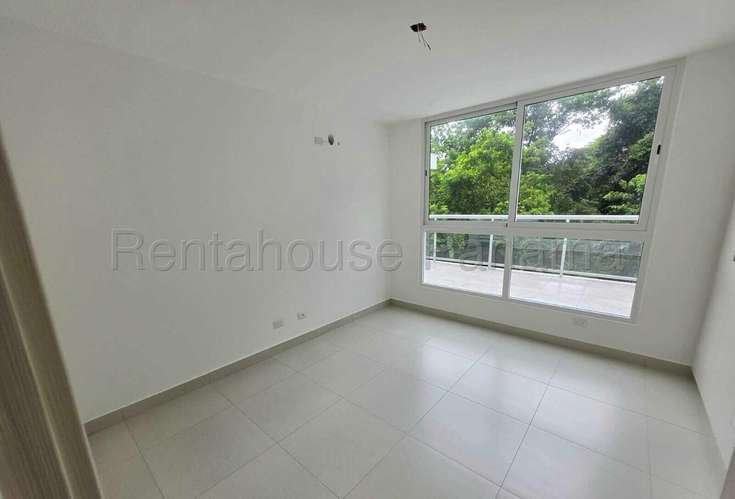 Apartamento en Alquiler en Clayton Mv