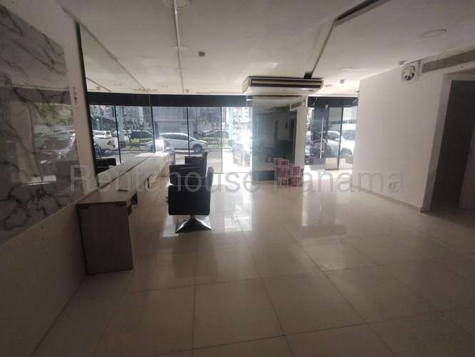 Alquiler local comercial en La Riviera, Marbella - vista a la calle | uVIK-27-2681 - Imagen 5
