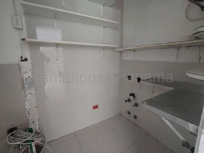 Alquiler local comercial en La Riviera, Marbella - vista a la calle | uVIK-27-2681 - Imagen 7