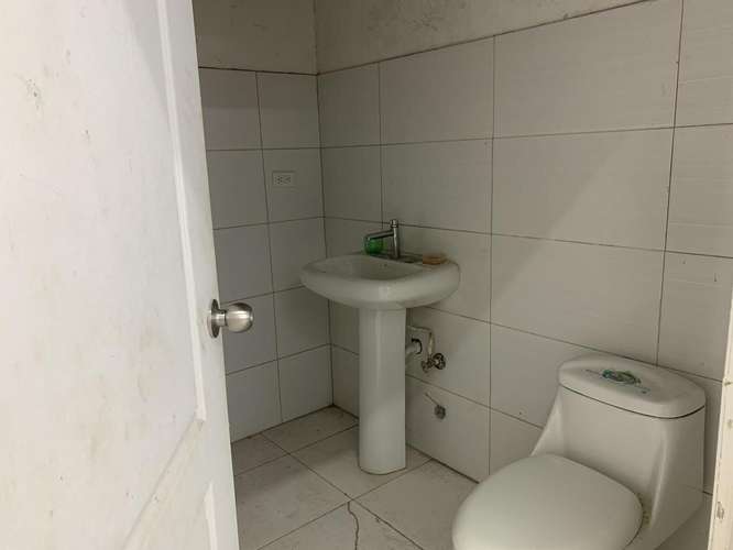 Alquiler local comercial en Plaza Costa Sur, Costa Sur - flujo de clientes | uVIK-26-4918 - Imagen 6