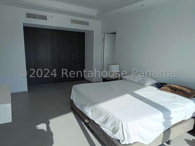 Alquiler de apartamento amoblado en Ph Yacht Club 27MVCH3174