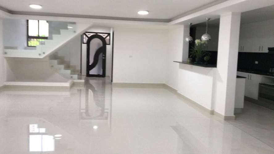 Casa en San Francisco I 4 Rec I con terraza y remodelada - Imagen 4