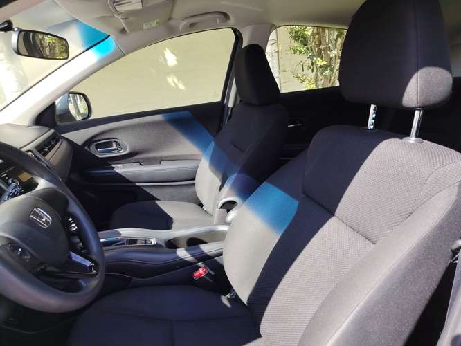 HONDA HRV 2016 AUTOMÁTICA ÚNICO DUEÑO NEGOCIABLE  - Imagen 6