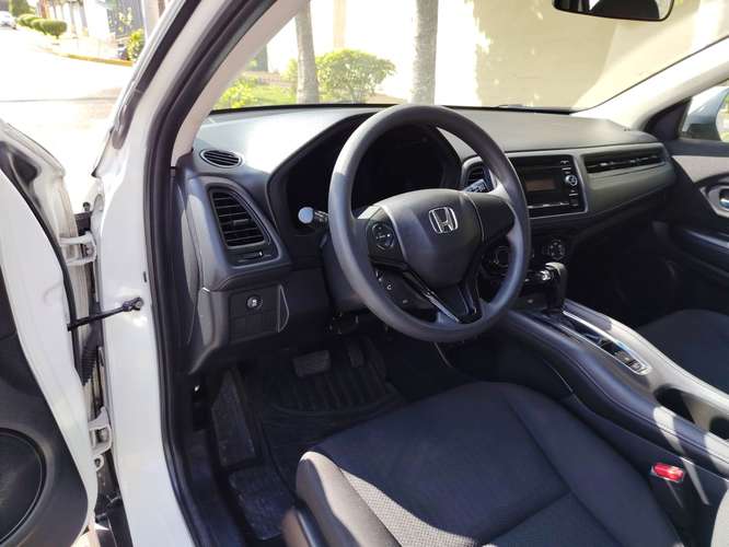 HONDA HRV 2016 AUTOMÁTICA ÚNICO DUEÑO NEGOCIABLE  - Imagen 5