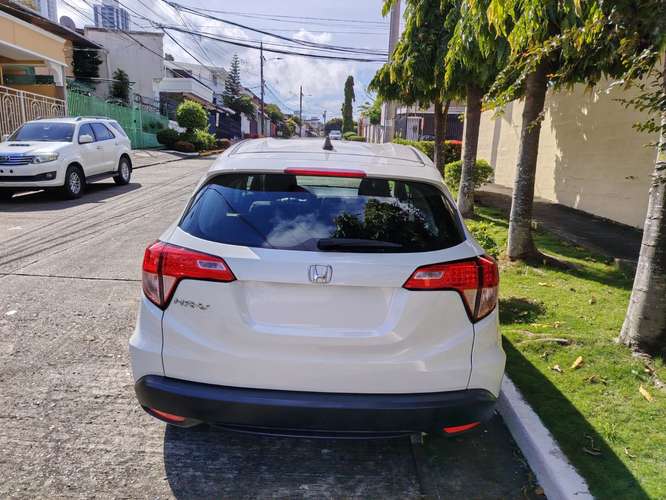 HONDA HRV 2016 AUTOMÁTICA ÚNICO DUEÑO NEGOCIABLE  - Imagen 17