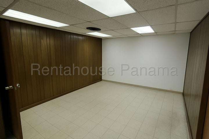 ALQUILER LOCAL COMERCIAL EN SAVANA, CALIDONIA 26ML2816 - Imagen 4