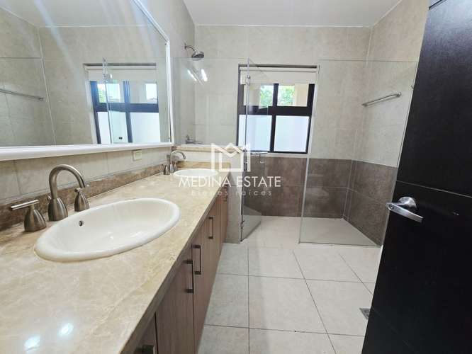 ALQUILO TOWNHOUSE  EMBASSY CLUB, CLAYTON  326 m²  3 RECÁMARAS  JARDÍN - Imagen 8