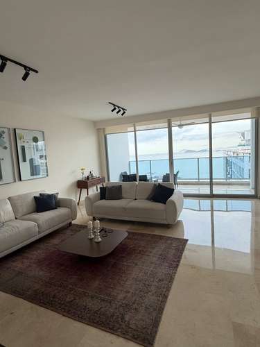 SE ALQUILA LINDO APARTAMENTO EN PH MARABIERTO, MARBELLA