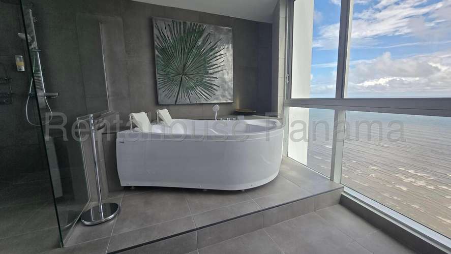 ALQUILO Apartamento en Ph Ocean One en Costa del Este. 417m2 MAG