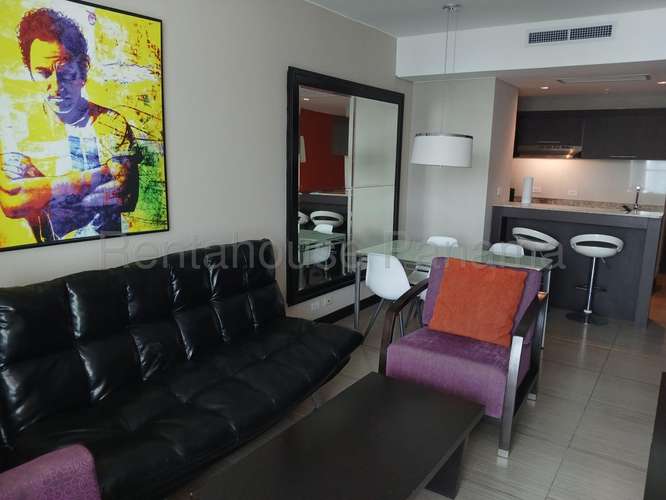 Alquiler de Apartamento en avenida Balboa 27MGO1370