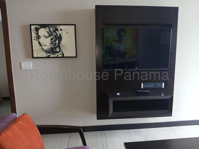 Alquiler de Apartamento en avenida Balboa 27MGO1372