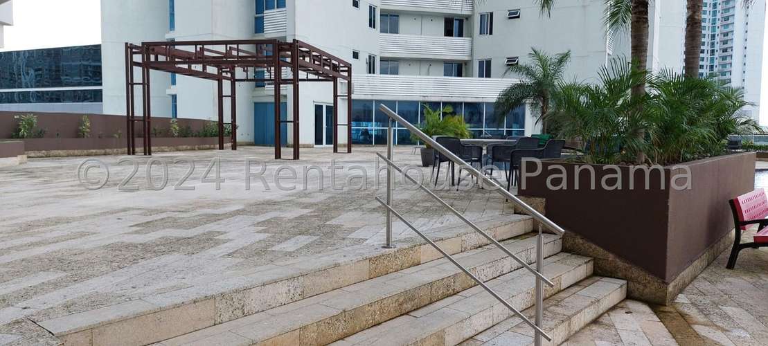 Apartamento en Alquiler en Costa del Este Mv