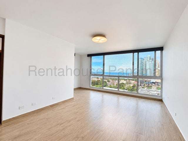 Alquiler de apartamento en Marina Plaza, San Francisco *