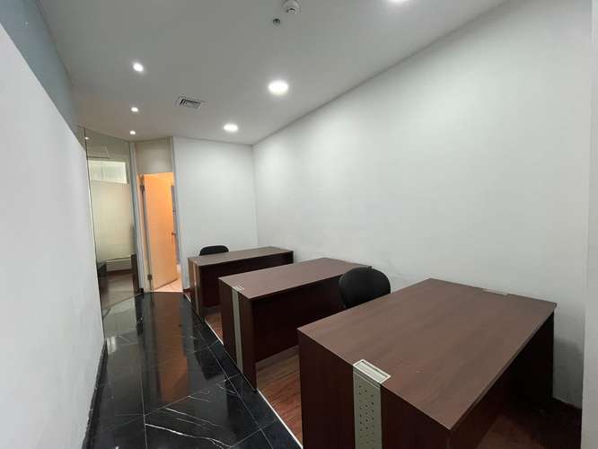 VENTA DE OFICINA EN MARBELLA PARA INVERSION - Imagen 11