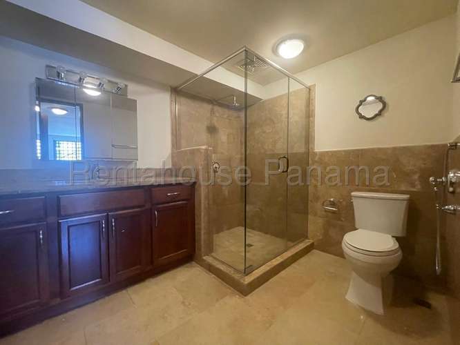 Apartamento en Alquiler en Casco Viejo Mv