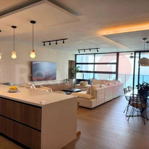 APARTAMENTO EN VENTA EN AVENIDA BALBOA  – PH WATERS ON THE BAY – 260 M² – 3 RECÁMARAS – VISTA AL MA