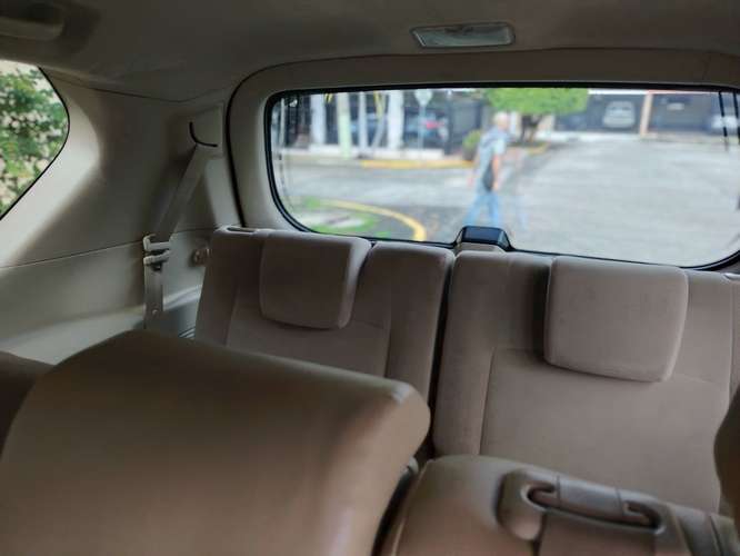 TOYOTA LAND CRUISER PRADO 2012 AUTOMÁTICA 4X4 ÚNICO DUEÑO NEGOCIABLE 