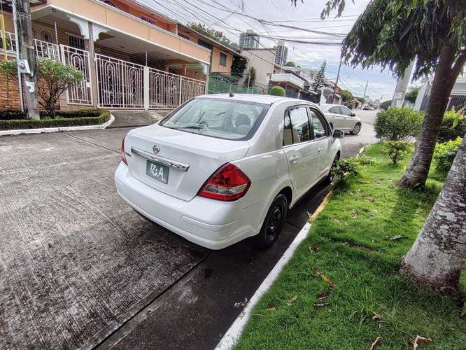 NISSAN TIIDA 2011 MANUAL ÚNICO DUEÑO NEGOCIABLE  - Imagen 14