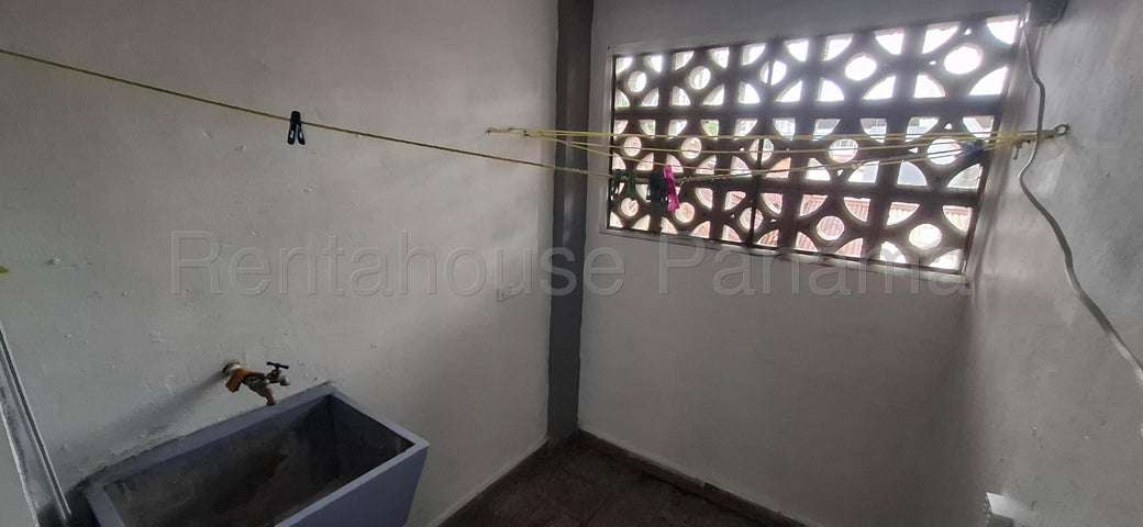 ALQUILER APARTAMENTO VACIO RIO ABAJO 27ML2622
