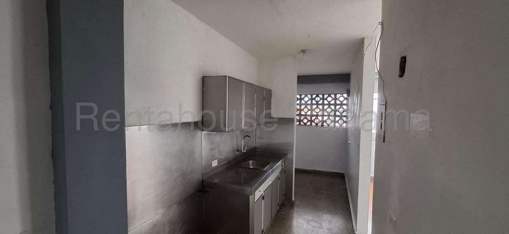 ALQUILER APARTAMENTO VACIO RIO ABAJO 27ML2622