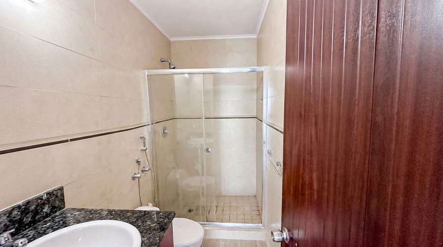 Apartamento en San Francisco I 2 Rec I linea blanca I con balcon y A una cuadra de Multiplaza