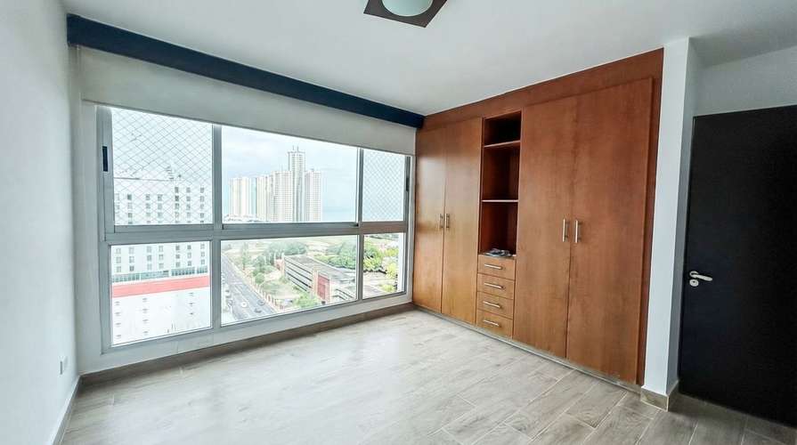 Apartamento en San Francisco I 2 Rec I linea blanca I con balcon y A una cuadra de Multiplaza