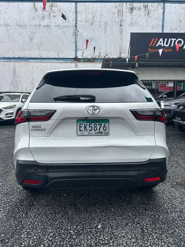TOYOTA YARIS CROSS AÑO 2024 AUTOMÁTICO 
