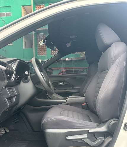 TOYOTA YARIS CROSS AÑO 2024 AUTOMÁTICO 