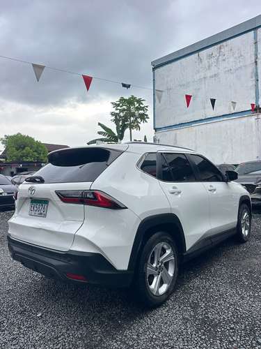 TOYOTA YARIS CROSS AÑO 2024 AUTOMÁTICO 